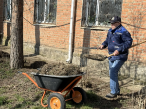 Сотрудники ГБУ "Ветуправление Белореченского района" приняли участие в субботнике