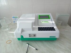 В Белореченской ветлаборатории введён в работу новый биохимический анализатор